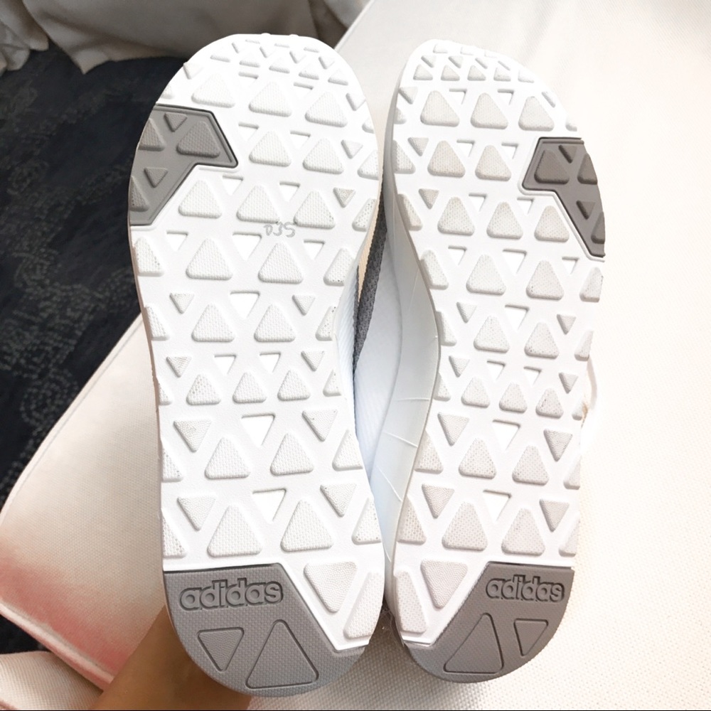 🆕 ADIDAS GREY WHITE QUESTAR X BYD SNEAKERS! - Picture 11 of 14